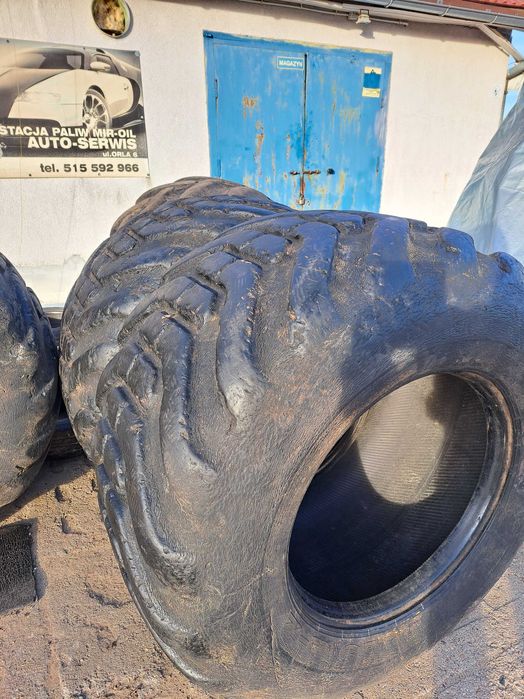 Opony  Nokia 700 /50 26.5