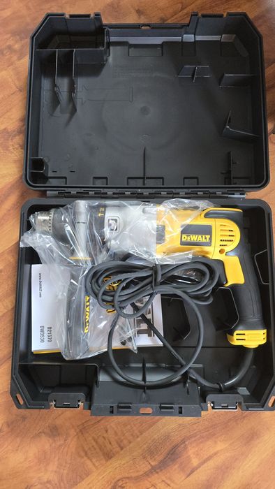 Wiertarka udarowa DeWalt D21570K (1300W) NIE TRAFIONY PREZENT