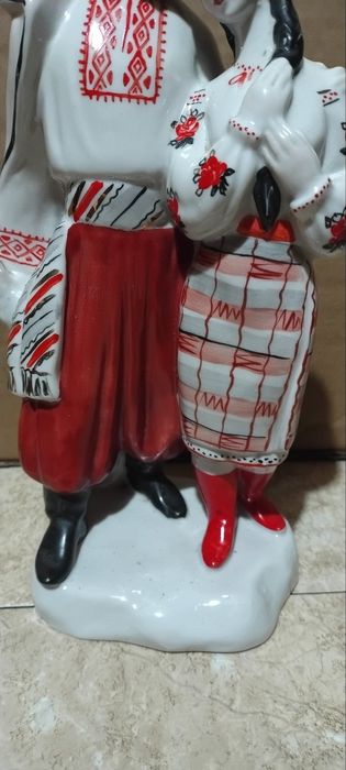 Статуетка "Левко і Оксана".