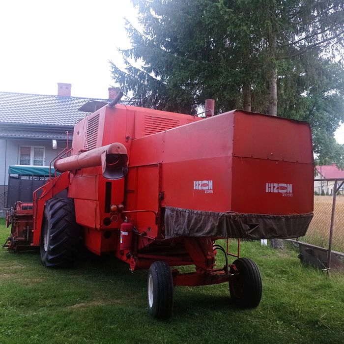 Kombajn Bizon Z056