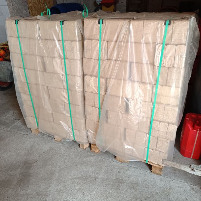 Brykiet drzewny  RUF 960kg ,drewno opałowe