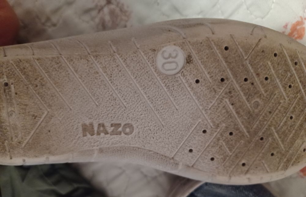 Zestaw chłopięcych ubrań 110/116 i buty 30