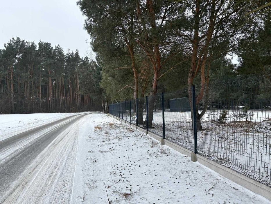 Słupki ogrodzeniowe, ogrodzenie panelowe