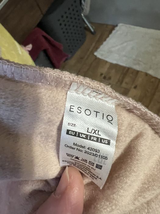 Szlafrok damski Esotiq L/XL nowy bez metki