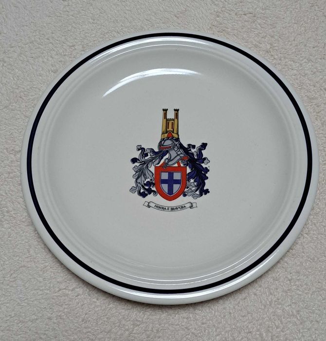 Prato com Brasão da RMN