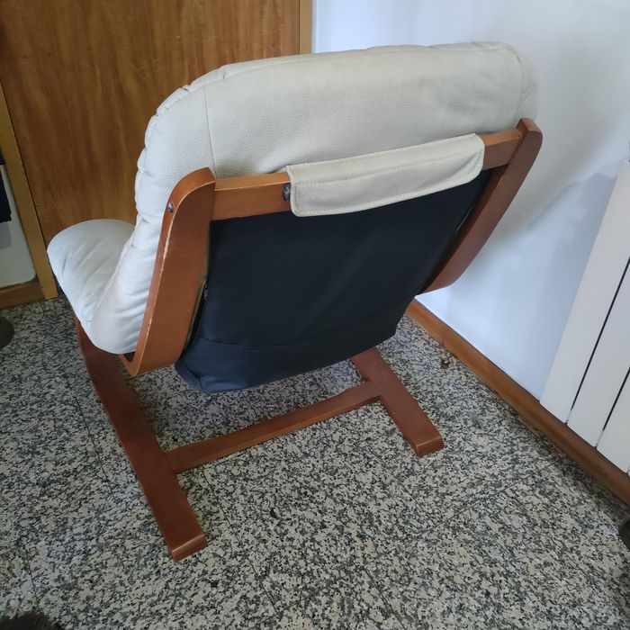 Cadeirão em pele camurça