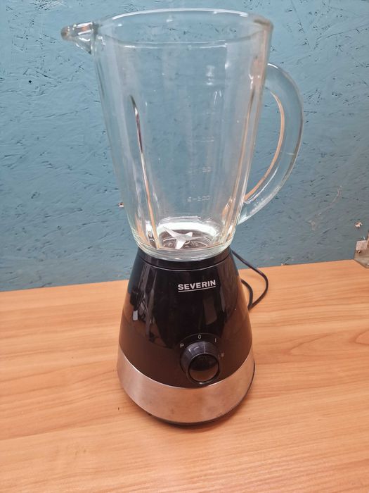 Blender kielichowy Severin SM 3718