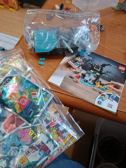 LEGO hidden side + figurki! 70427