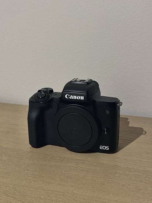 Canon M50 - 3 Lentes e Acessórios