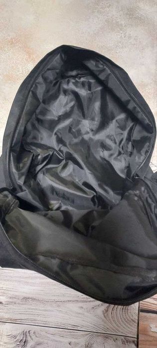 Портфель черный новый