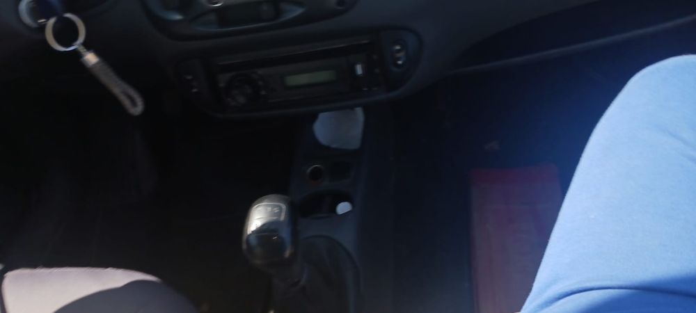 Vendo Fiat Seicento  (preço não negociável)