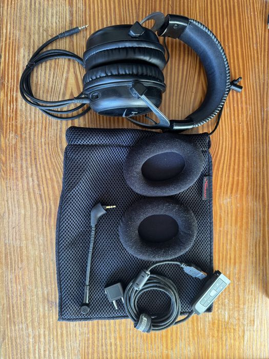 Auscutadores Gaming HyperX Cloud II usados a funcionar perfeitamente