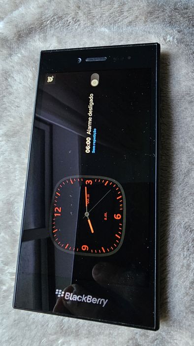 Smartphone Blackberry leap desbloqueado 16 GB