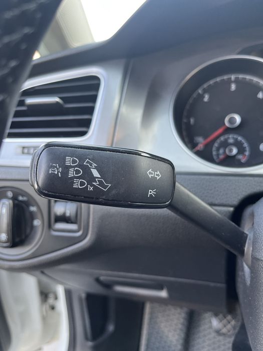 продам авто Фольксваген Гольф7 2014р.1.6