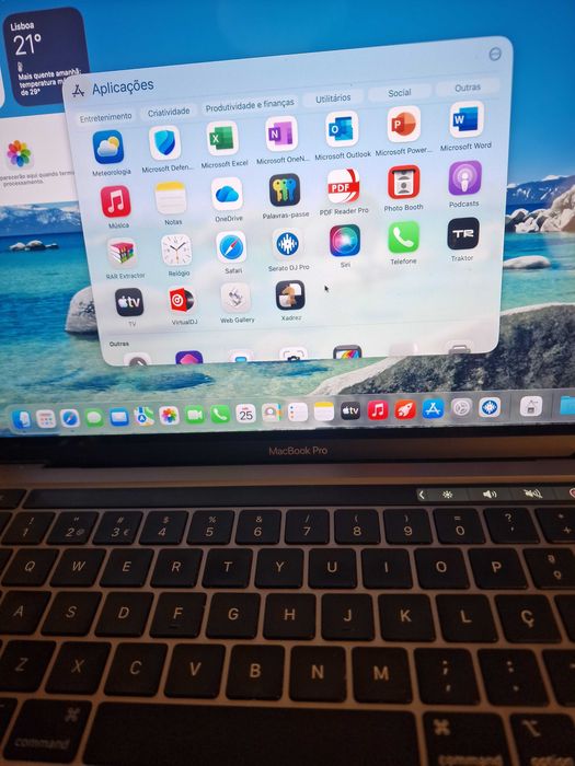 MacBook PRO Touchbar M1, 2020 com varios programas )