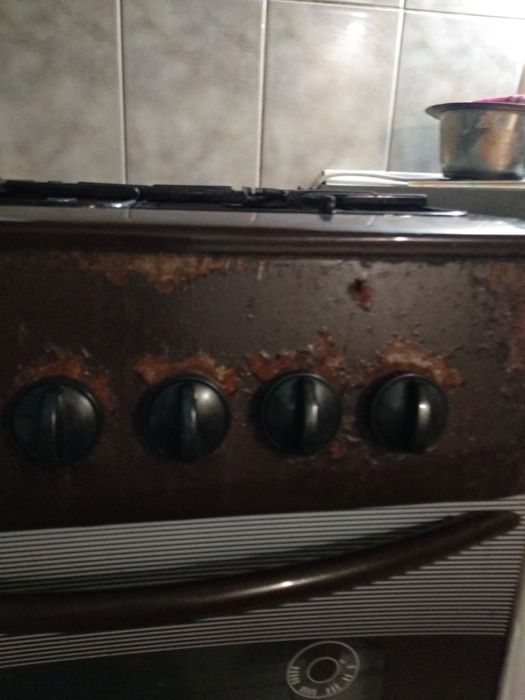 Газовая плита .Б/У