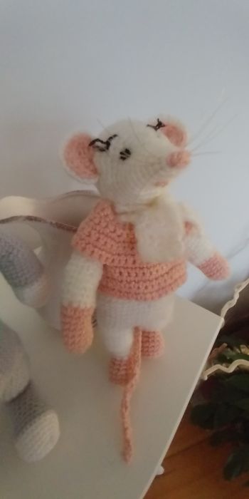 Maskotka Myszka ręcznie robiona na szydełku