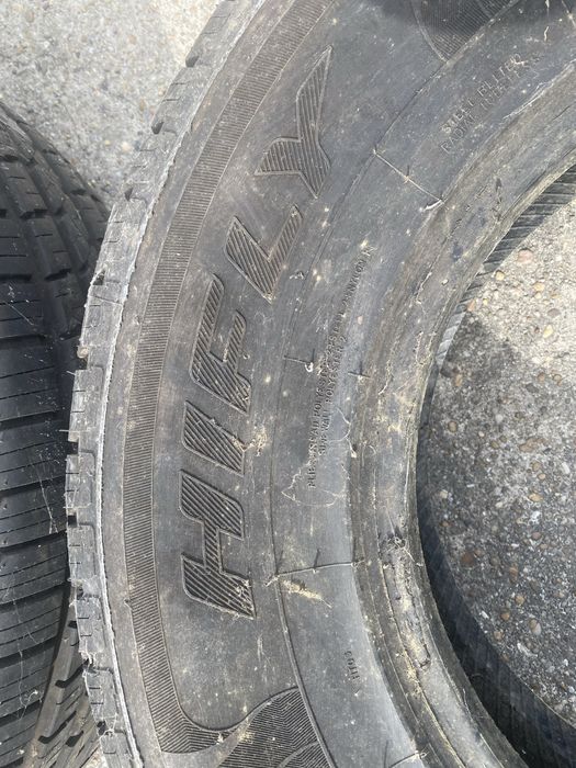Pneus 265.70.16