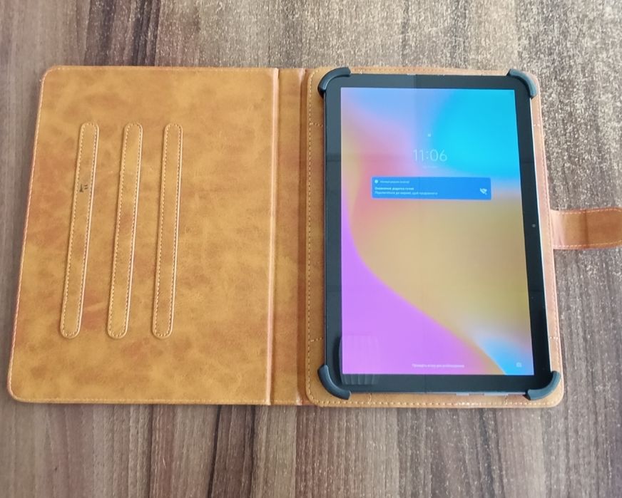 Продам планшет Blackview Tab 10 4/64 GB + чохол