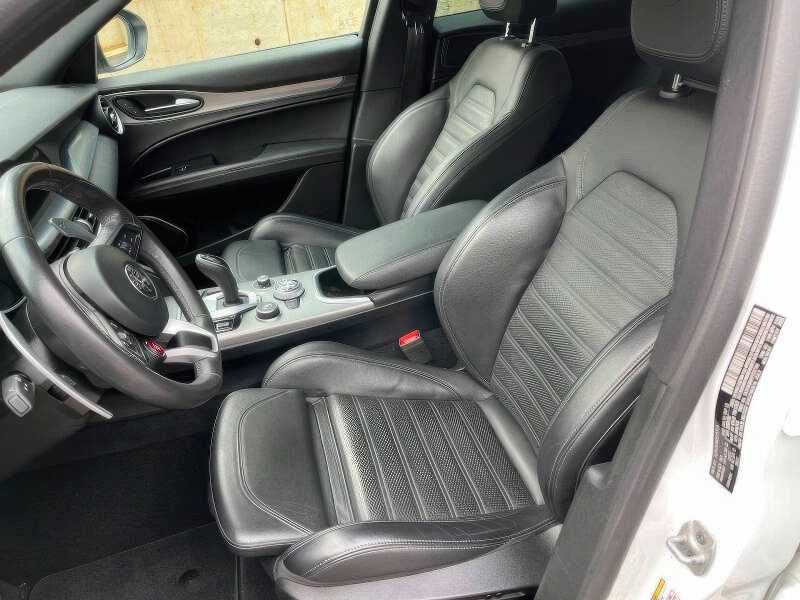 2023 Alfa Romeo Stelvio Veloce