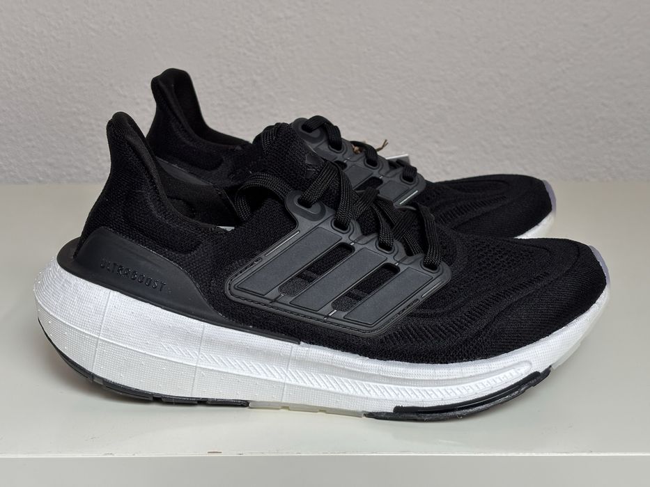 Adidas Ultraboost Light Pretos Mulher (36 e 2/3)