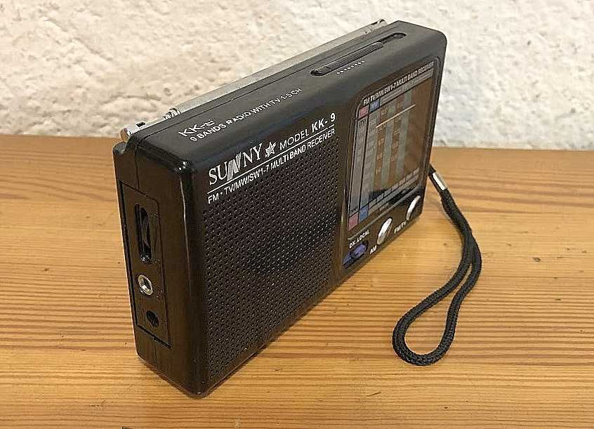 Małe tranzystorowe radio SUNNY