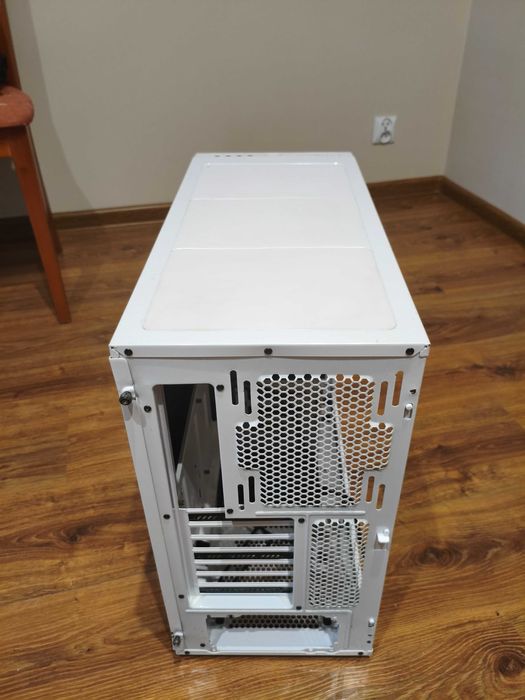 Obudowa Fractal design define r5 white