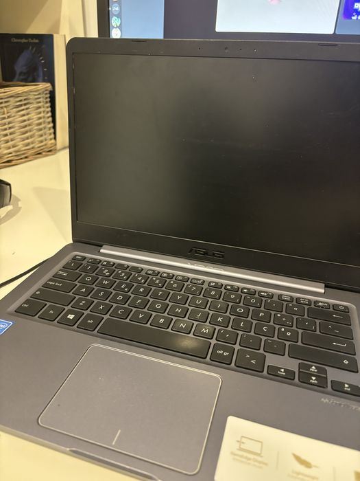 Portátil ASUS cinzento