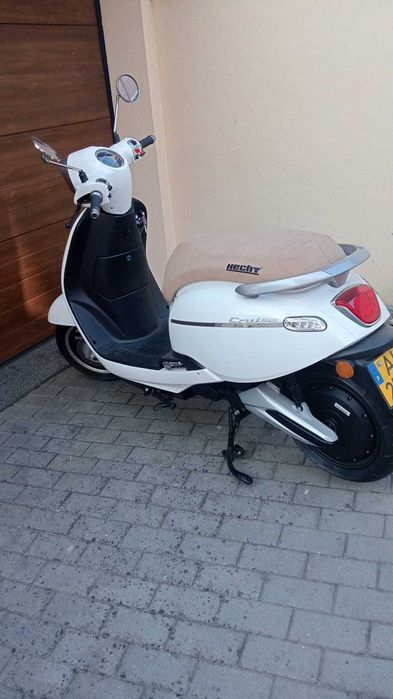 Motociclo estilo Vespa