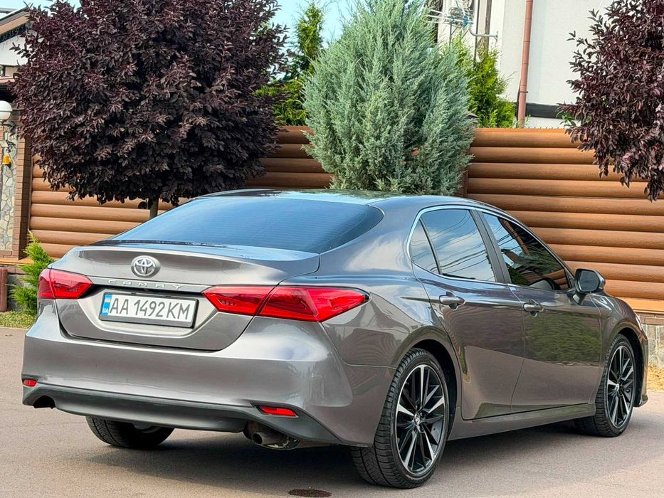 Toyota Camry 2017