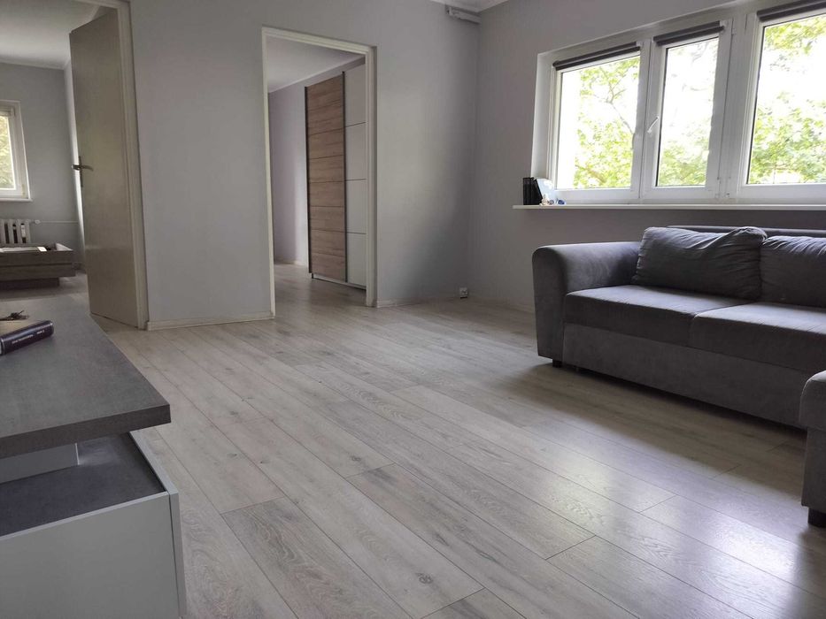 Sprzedam mieszkanie 48 m² - spokojna zielona okolica, dobrze skomunikowane, bezpłatny parking i blisko galerii handlowej