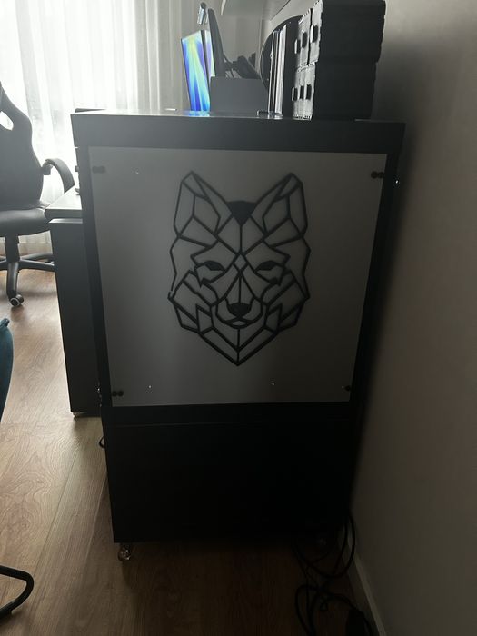 Impressora 3D Ender 3 V2 com upgrades, enclosure e material extra