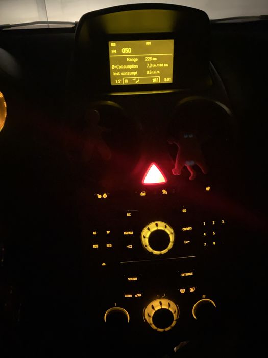 Опель Корса D 1.4 газ /бензин