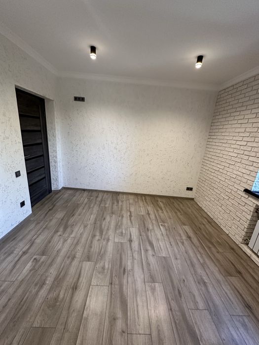 Продаж квартири з капітальним ремонтом вул.Соборна (ТЦ МЕГА)