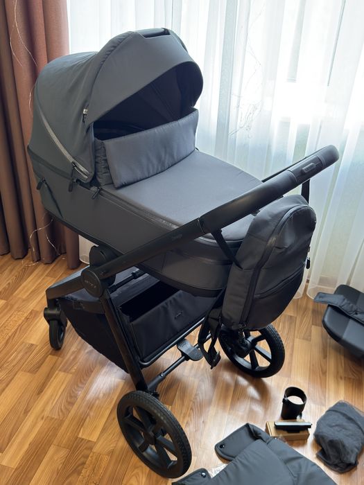 Продам  CARRELLO Omega + в гарному стані