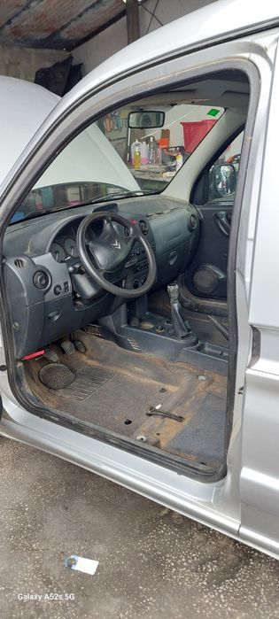 Para peças CITROEN BERLINGO 2.0 HDI ano2004 boa mecânica