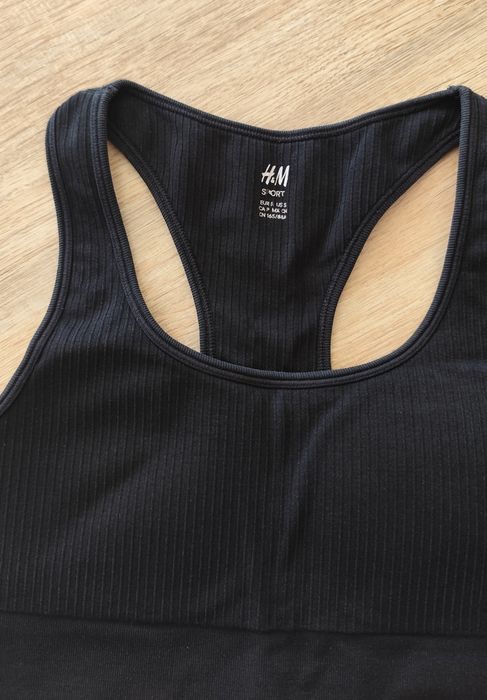 Krótki sportowy top H&M