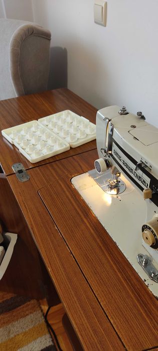 Máquina de costura usada