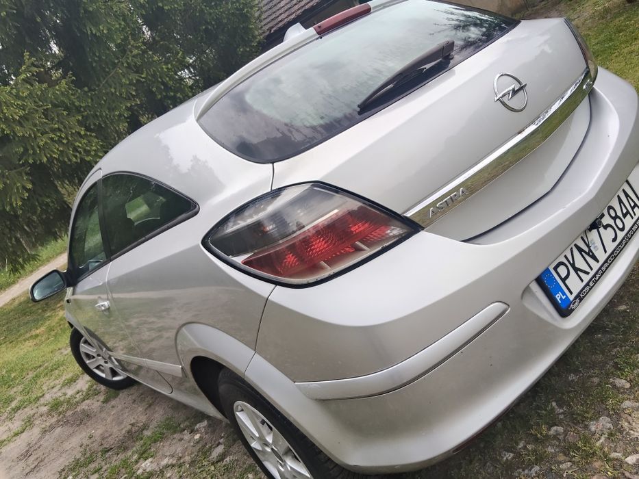 Opel Astra H GTC 1.6 16V  2005r