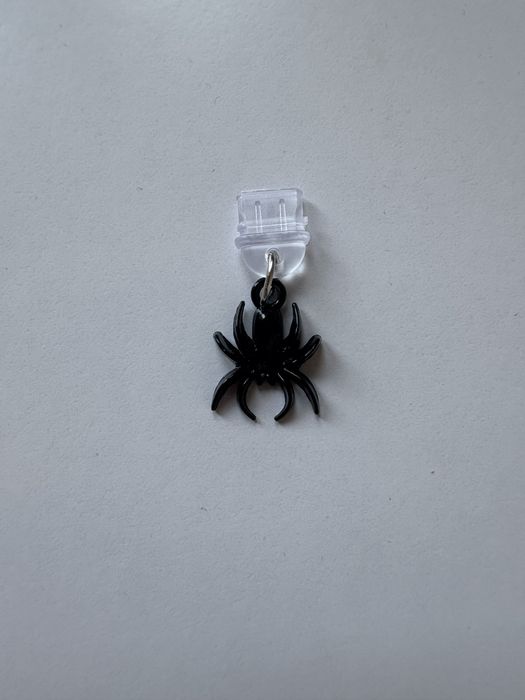 Zatyczka czarny pająk do telefonu