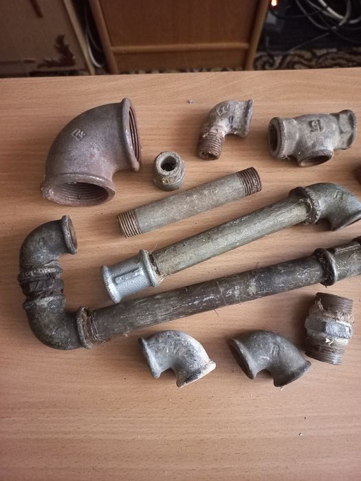 49 elementów żelaznych do hydrualiki plus