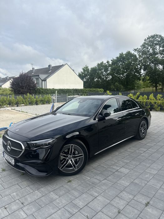 Wynajem aut. Wynajem długoterminowy Mercedes E200. Wypożyczalnia aut.