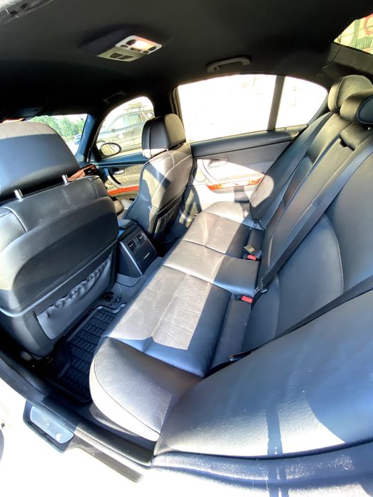 BMW E90 328xi 2010 3.0I
