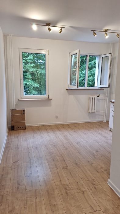 Mieszkanie 34m, dwa pokoje z aneksem, I piętro, balkon ul.Skłodowskiej - Więcej