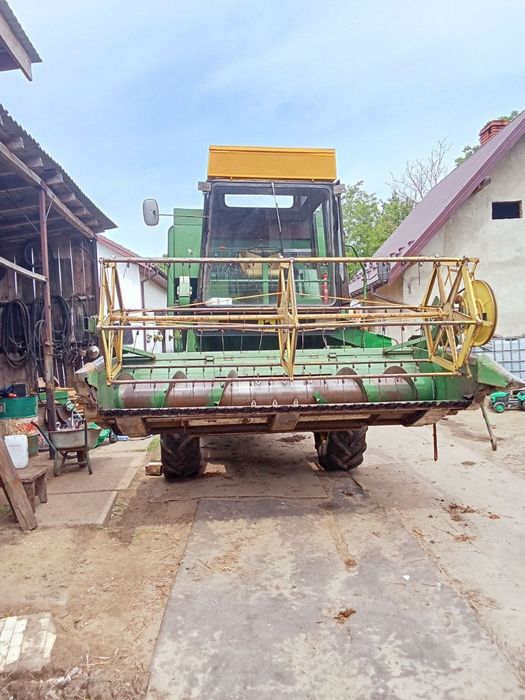 Комбайн John Deere 952