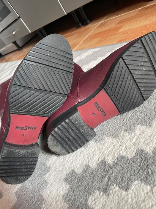 Чоботи шкіряні жіночі