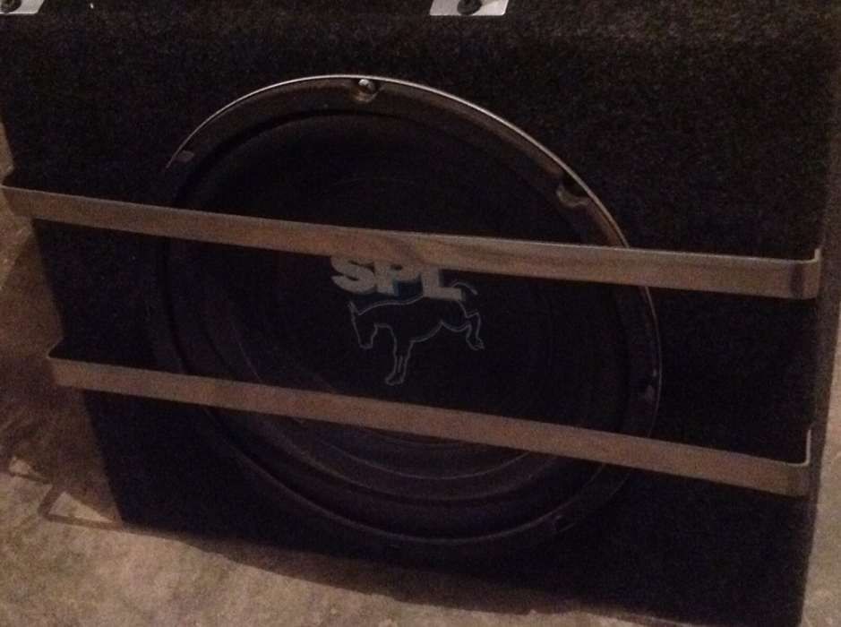 Subwoofer Soundstream SPL Mule 500 Watts + Amplificador