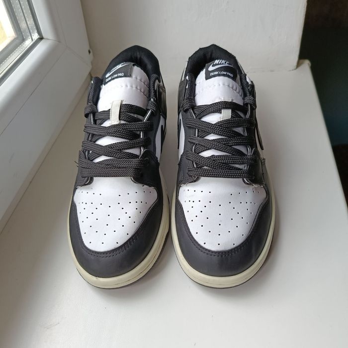 Шкіряні кросівки NIKE Dunk  р. 37