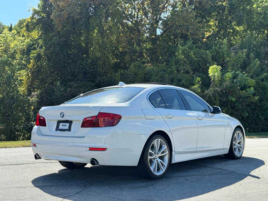 BMW 5 Series 535i      2016