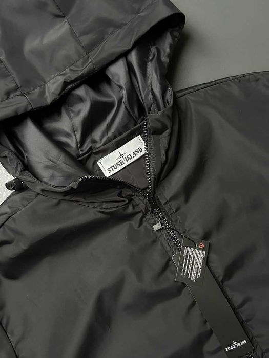 вітровка stone island